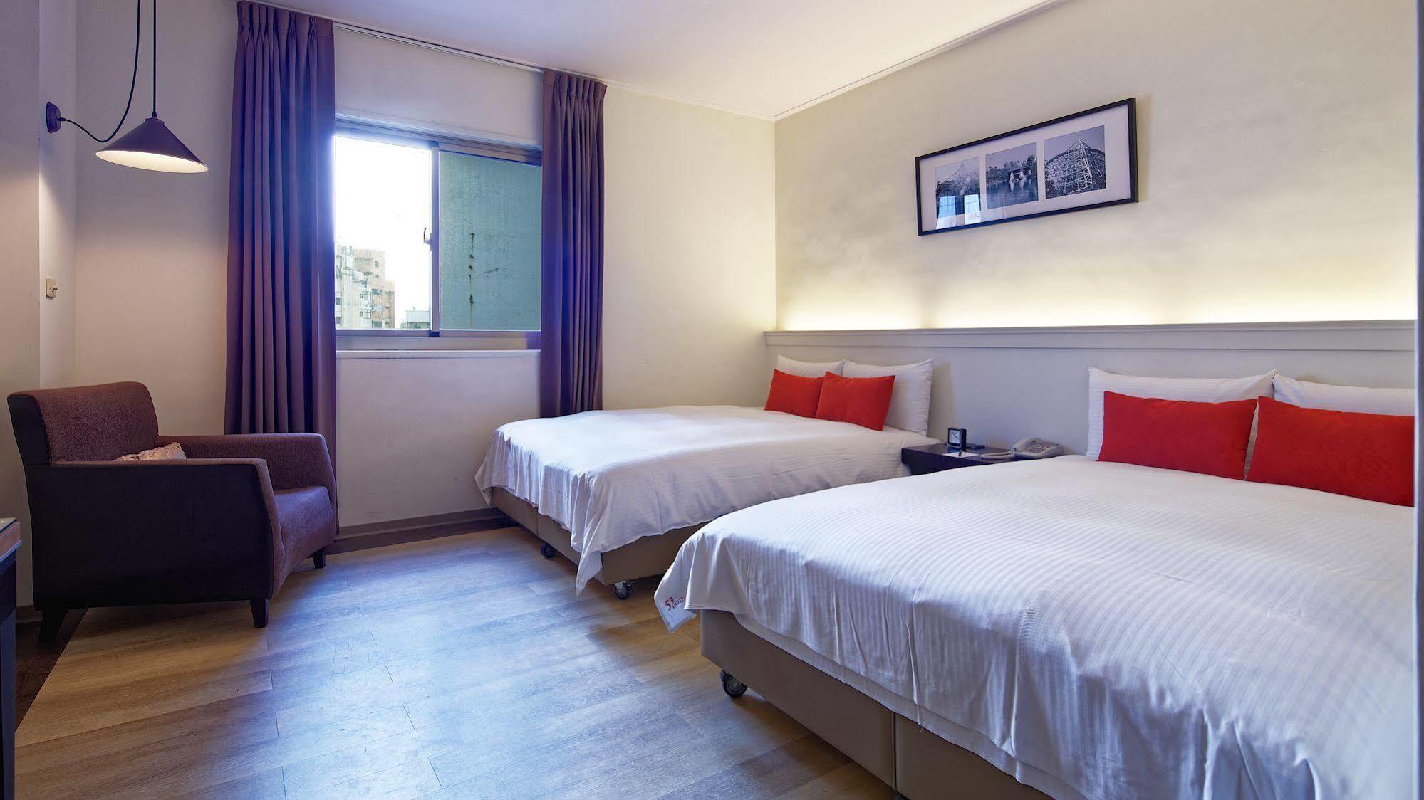 53 Hotel Taichung Eksteriør bilde